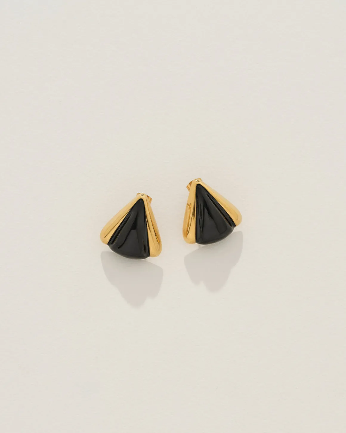 Saffron Earrings in Gold u0026 Black